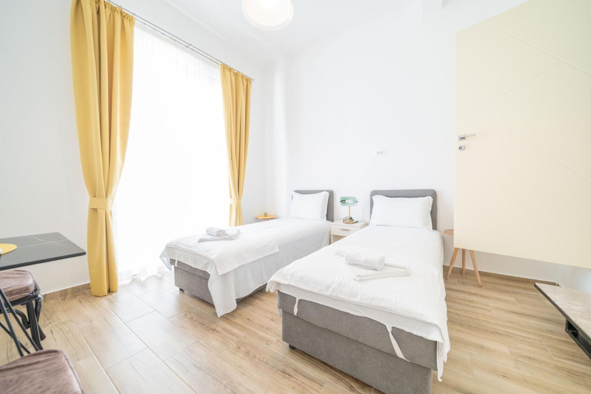 Mariner Apartments ซูโตมอเร ภายนอก รูปภาพ